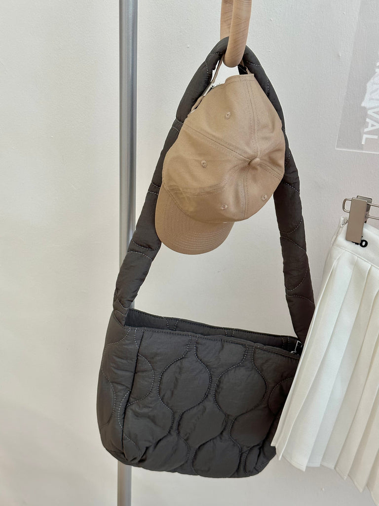 Dawnty Quilted Bag